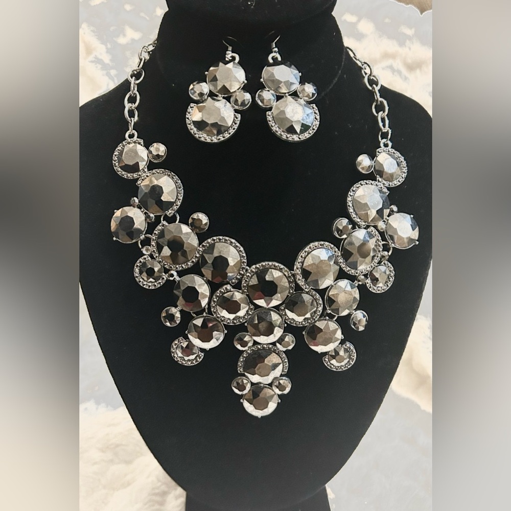 2020 Zi collection Fierce Hematite Clustered Rhinestone necklace & earrings. NEW